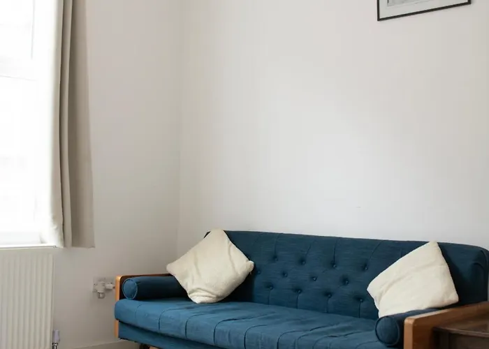 Modern 4 Bed En-suite House In - Free Parking 利兹