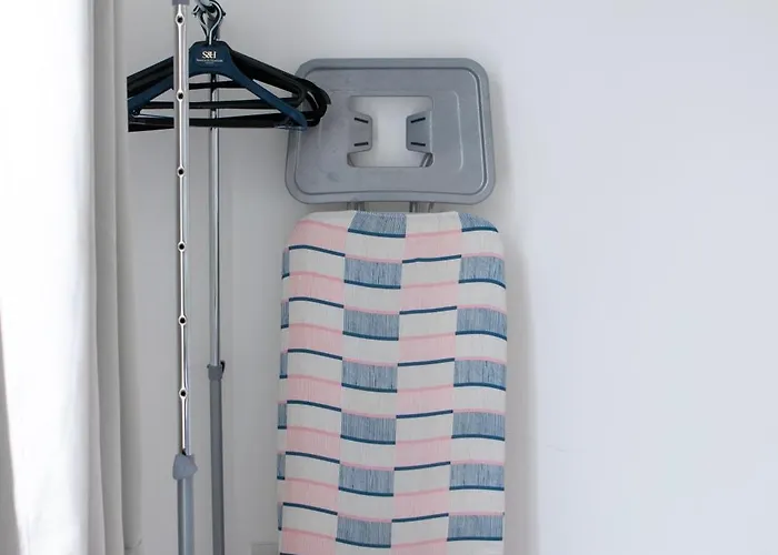 Modern 4 Bed En-suite House In - Free Parking Апартаменты Лидс